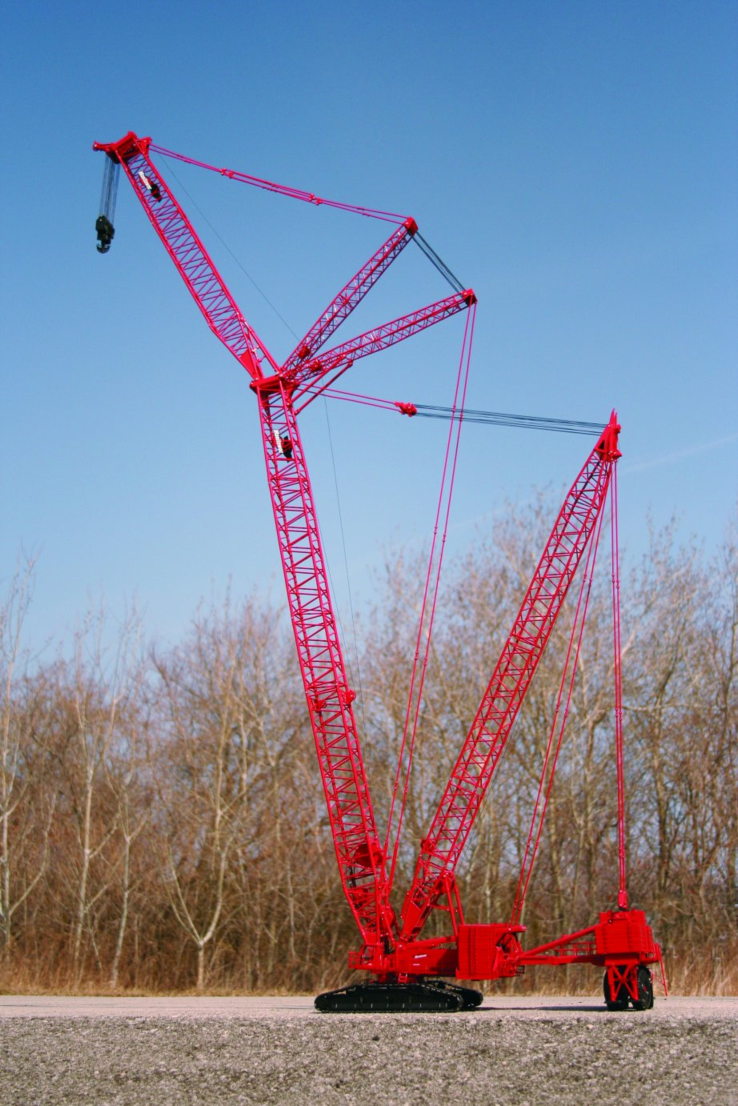 Manitowoc 18000 Crawler Crane